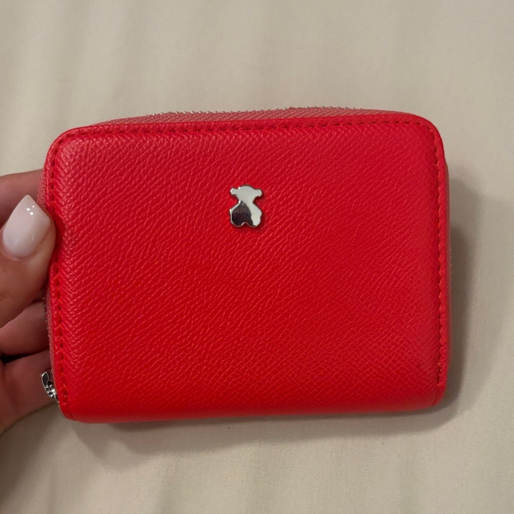Tous Vibrant Red Leather Wallet